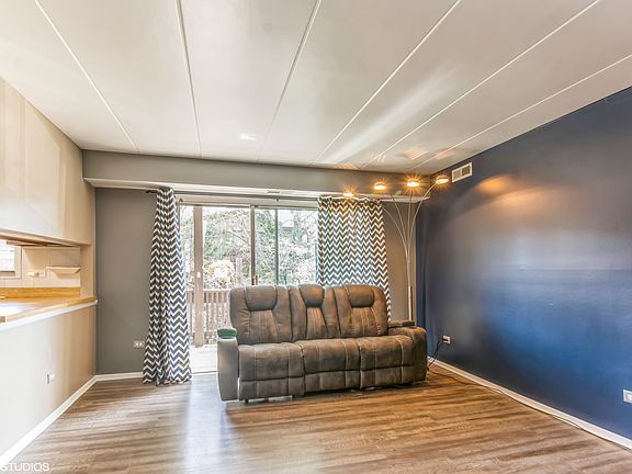 2nd image of 14003 James Dr APT 718