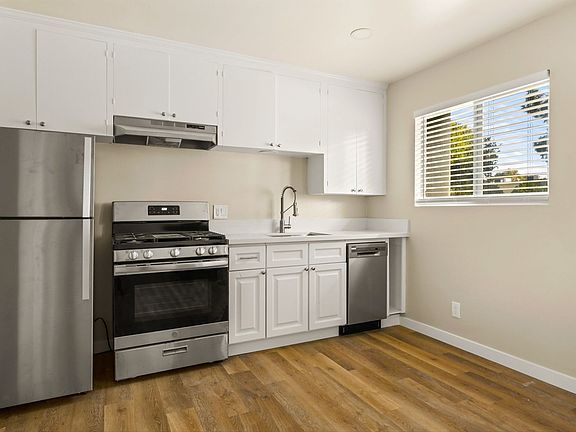 4th image of 130 W Padre St #3