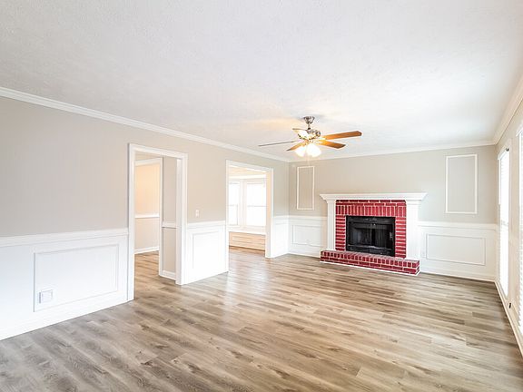 5th image of 2840 Herron Cir