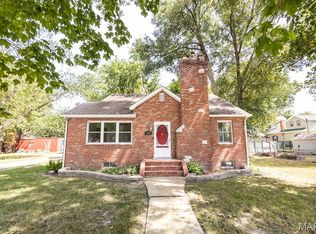 212 N Market St, Mascoutah, IL