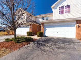 1134 Coventry Cir, Glendale Heights, IL 60139
