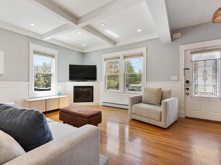 129 Washington St #129 — Photo 11