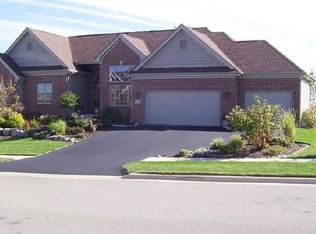 615 Castle Wynd Dr, Loves Park, IL 61111