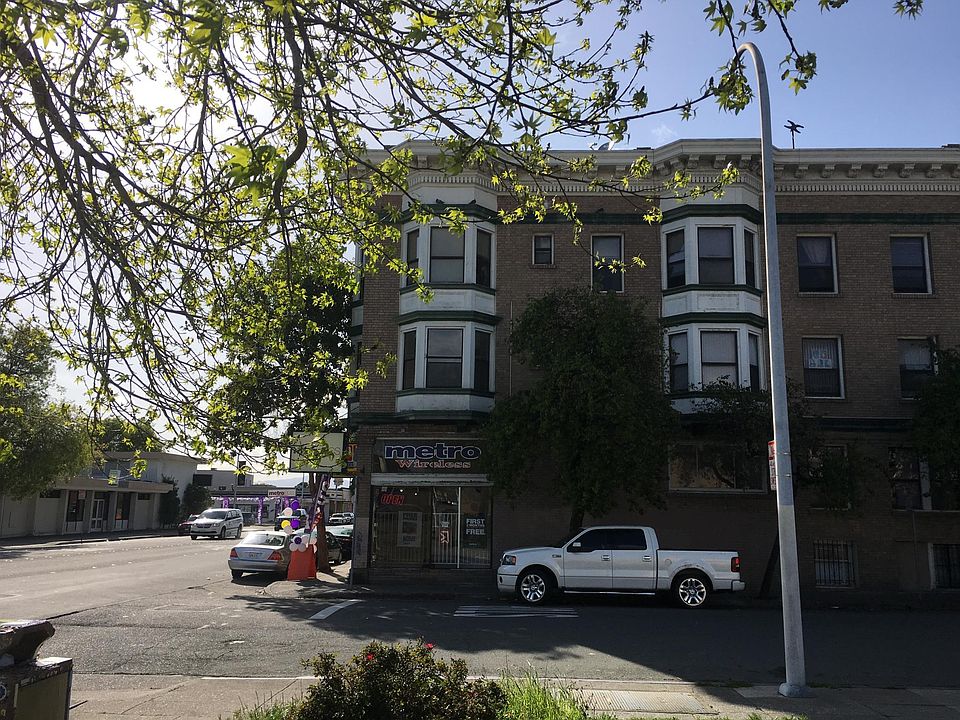 1st image of 315 25th St APT 15