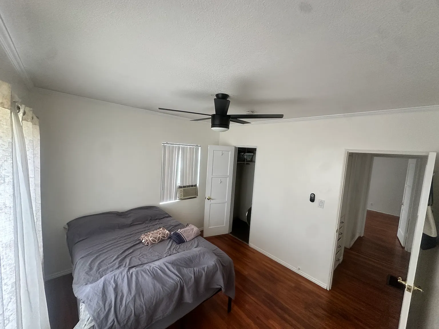4 bed, $900 — Photo 2