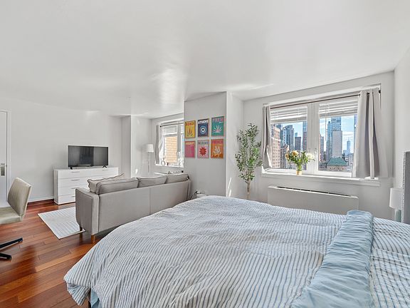 3rd image of 425 5th Ave APT 27C