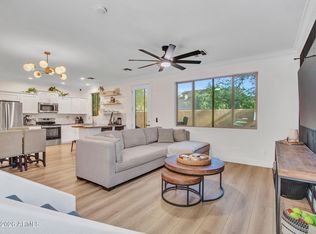 3345 E PINCHOT Avenue #11, Phoenix, AZ 85018