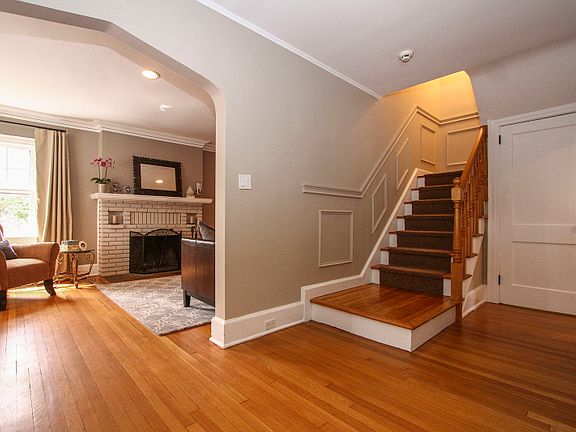 4th image of 9 Owen Dr