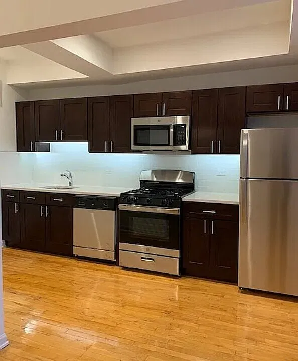 1555 N Mohawk St #3A