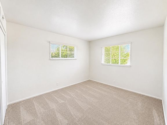 5th image of 1925 W 16th Pl