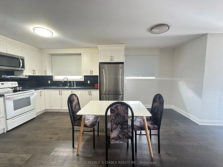 82 John Lindsay Ct #UPPER — Photo 9