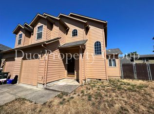 605 S 41st Ct, Springfield, OR 97478