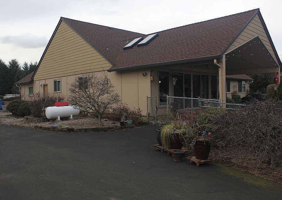 2nd image of 14105 NE 76th Ave