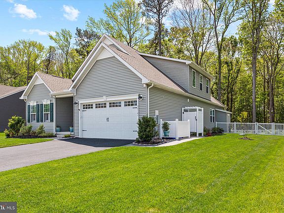 3rd image of 36141 Crevan Dr