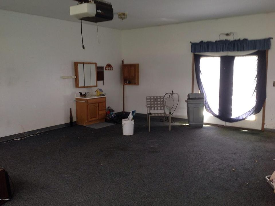 2nd image of 2883 W Hansen Rd