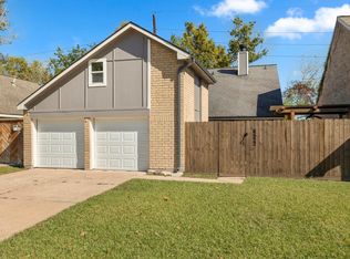 8522 Scenic Green Dr, Houston, TX 77088