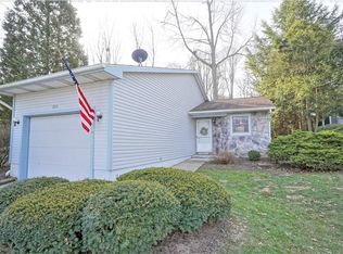539 Forest Creek Dr, Wooster, OH 44691
