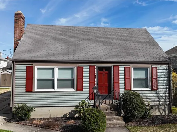 814 Pontiac Ave, Cranston, RI 02910