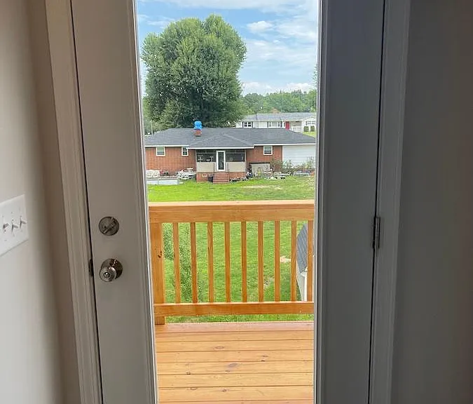2822 Saltaire Ave — Photo 17