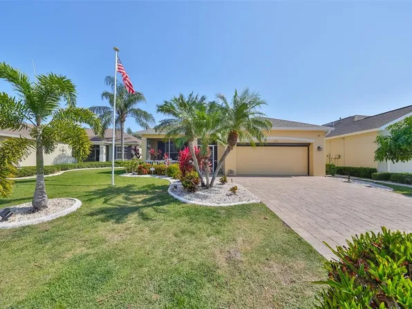 1015 Emerald Dunes Dr, Sun City Center, FL 33573