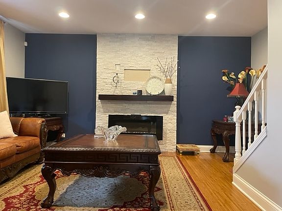 3rd image of 2221 Andover Ct