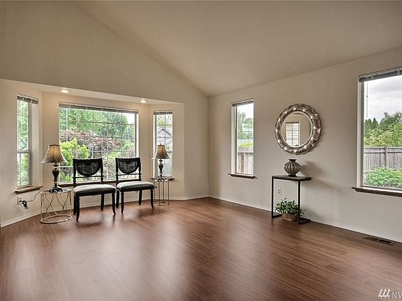 5th image of 13323 118th Avenue Ct E