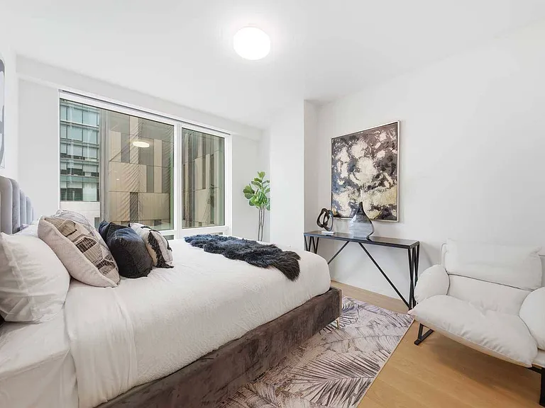 877 Francisco St #728 — Photo 20