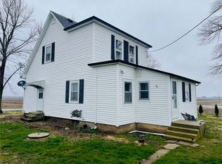 2410-950 North Rd, Strasburg, IL 62465