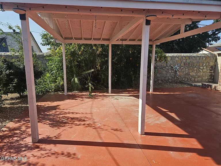 10000 Honolulu Dr — Photo 22