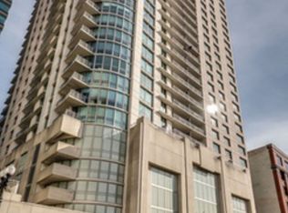 125 S Jefferson St #2702, Chicago, IL 60606