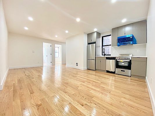 1st image of 25 E 21st St #4F