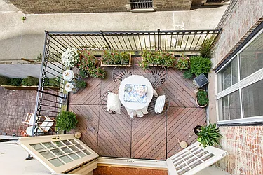 Rented by Sotheby's International Realty