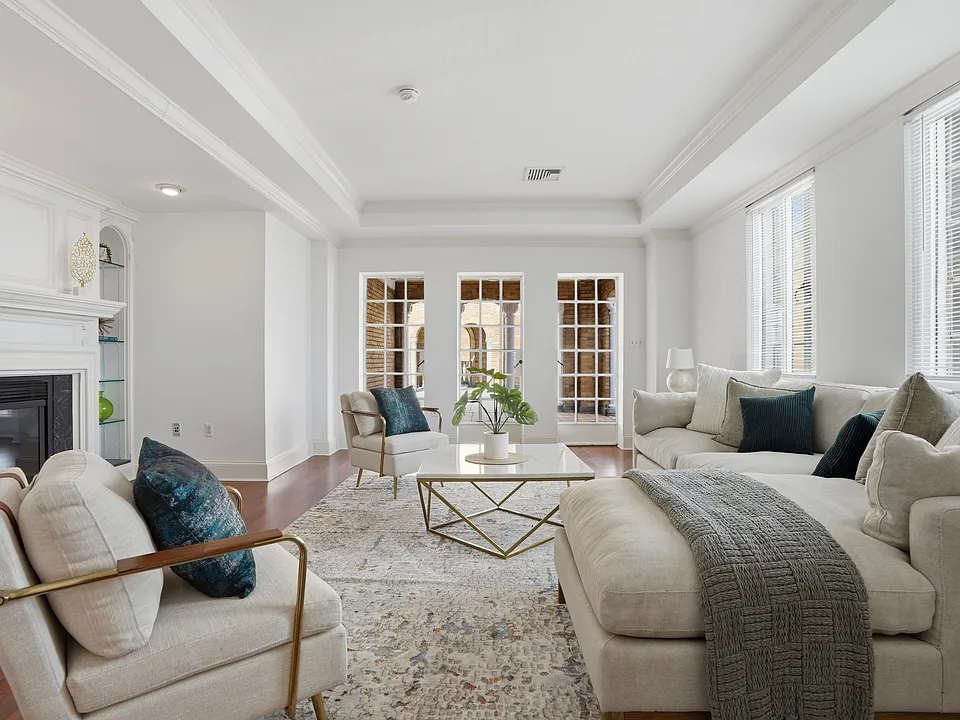 1514 Spruce St #Penthouse 2702