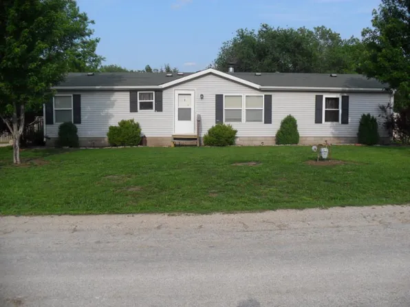 603 S 13th St, Humboldt, KS 66748