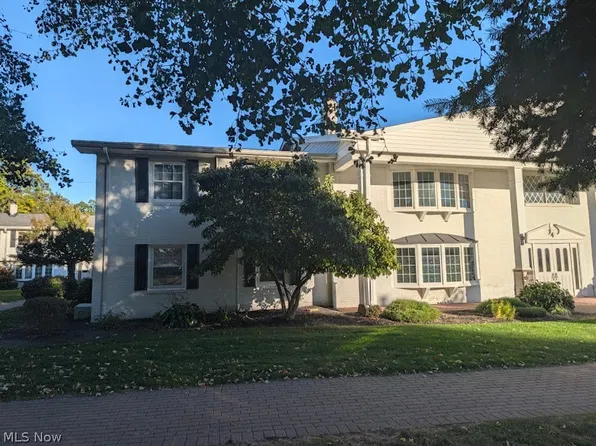 4 Meadowlawn Dr Unit 19, Mentor, OH 44060