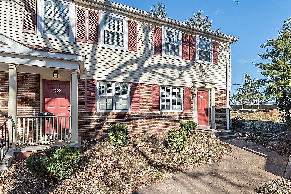 1st image of 1608 E Swan Cir