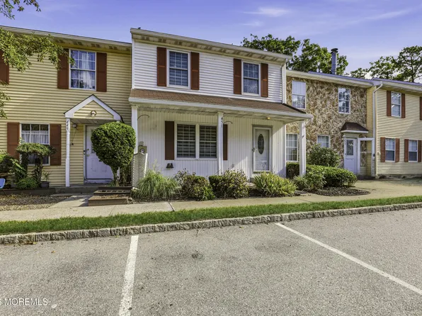 451 Rose Court, Lakewood, NJ 08701