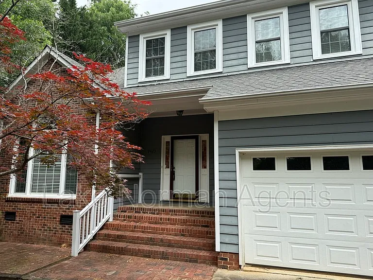 9423 Fairmead Dr — Photo 2