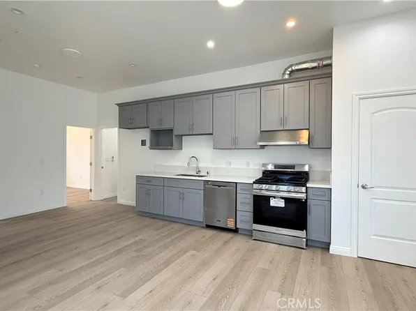 656 E E St #I, Ontario, CA 91764