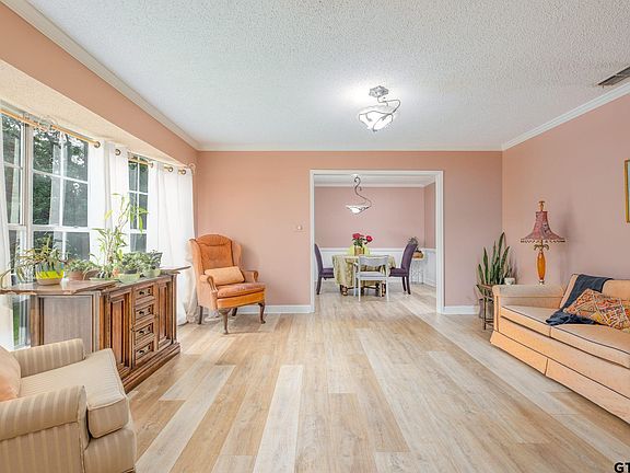 4th image of 1700 Everglades Dr