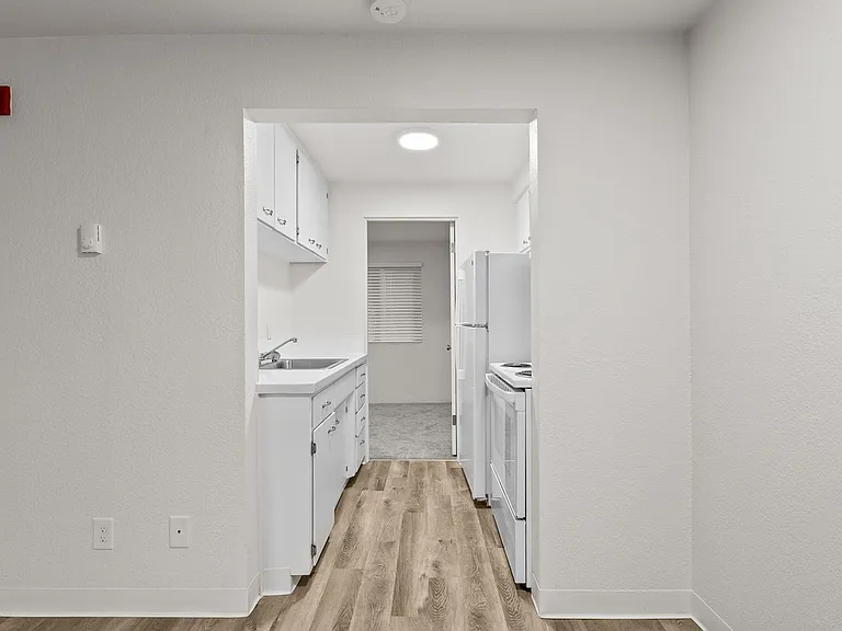 Bayview (105) — Photo 10