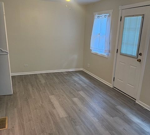 5th image of 2607 Walnut Dr