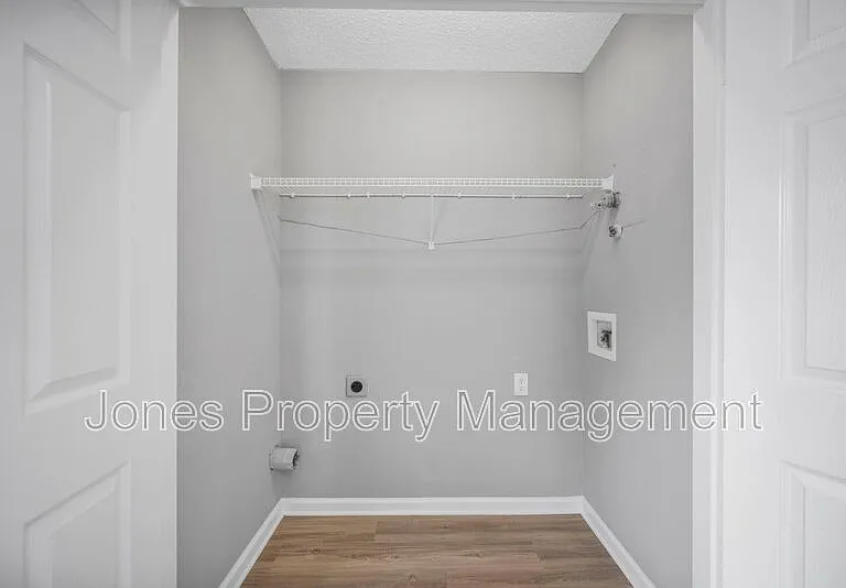 500 Jackson Park Rd #12 — Photo 20
