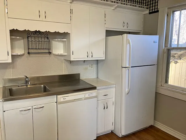 1408 W Koenig St — Photo 11