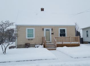 1946 30th St, Two Rivers, WI 54241