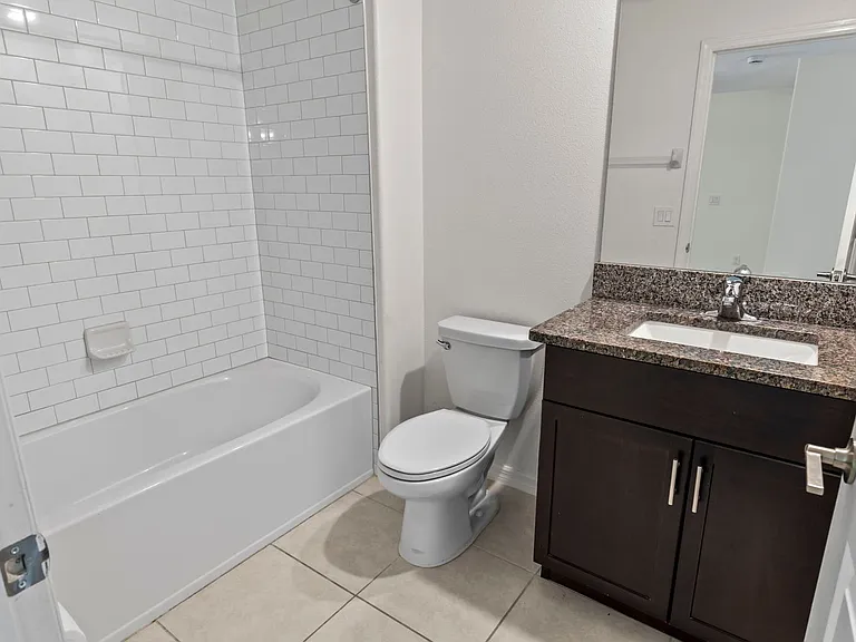 14442 Editors Note St — Photo 26