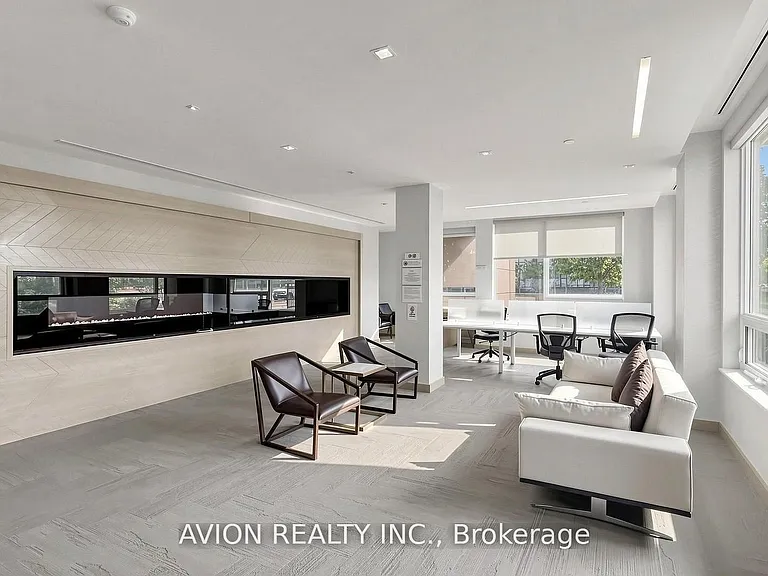 18 Uptown Dr #301 — Photo 20