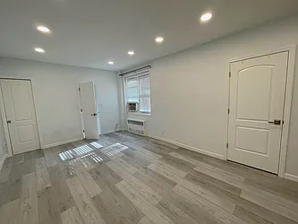 Rented by MaxInvest Real Estate, Inc.