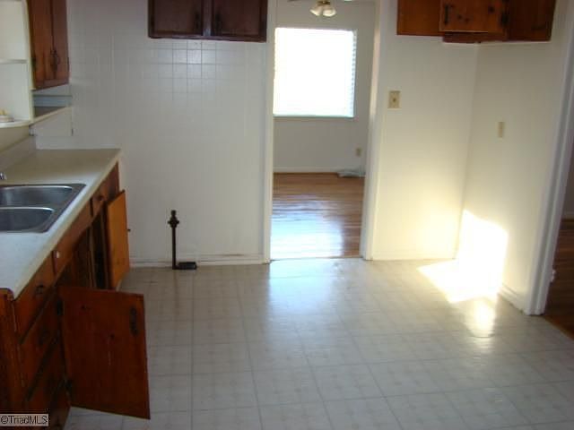 2nd image of 2436 Caledonia Dr