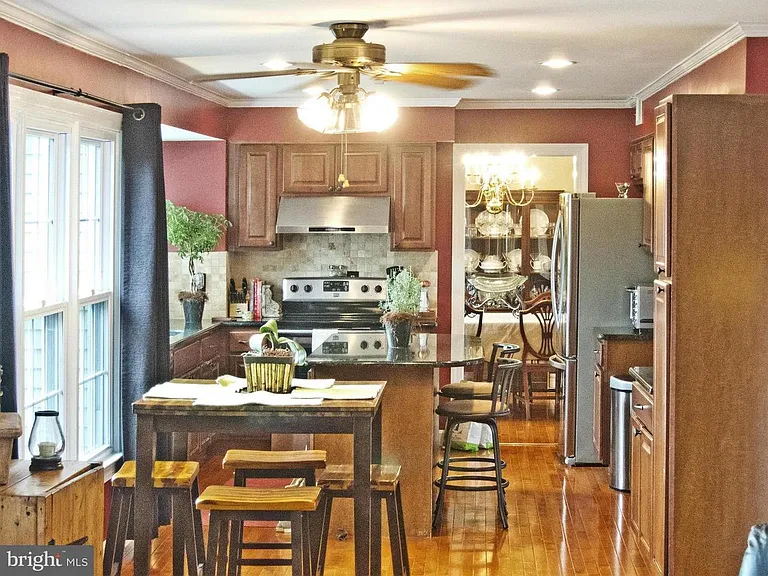 2657 Meadow Hall Dr — Photo 16